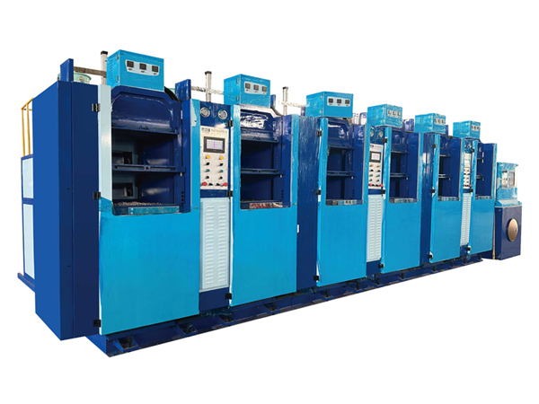 ماكينة تصنيع الأحذية بالقولبة بالضغط EVA بلون واحد بنظام وزن آلي